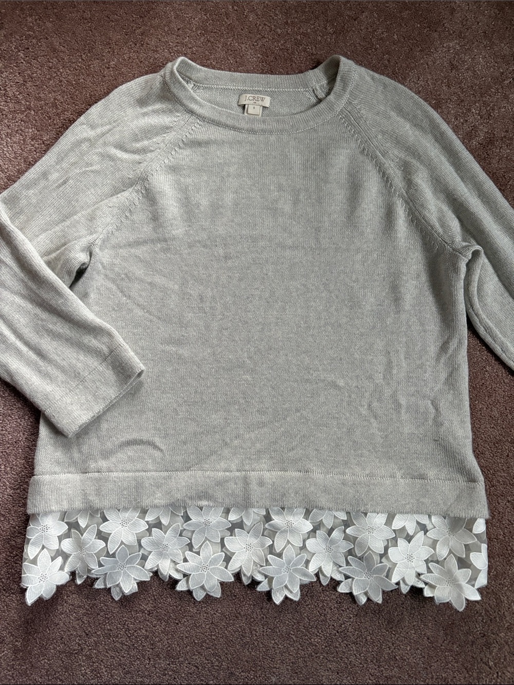 Jcrew Women’s Crewneck sweater top floral base size small VGUC